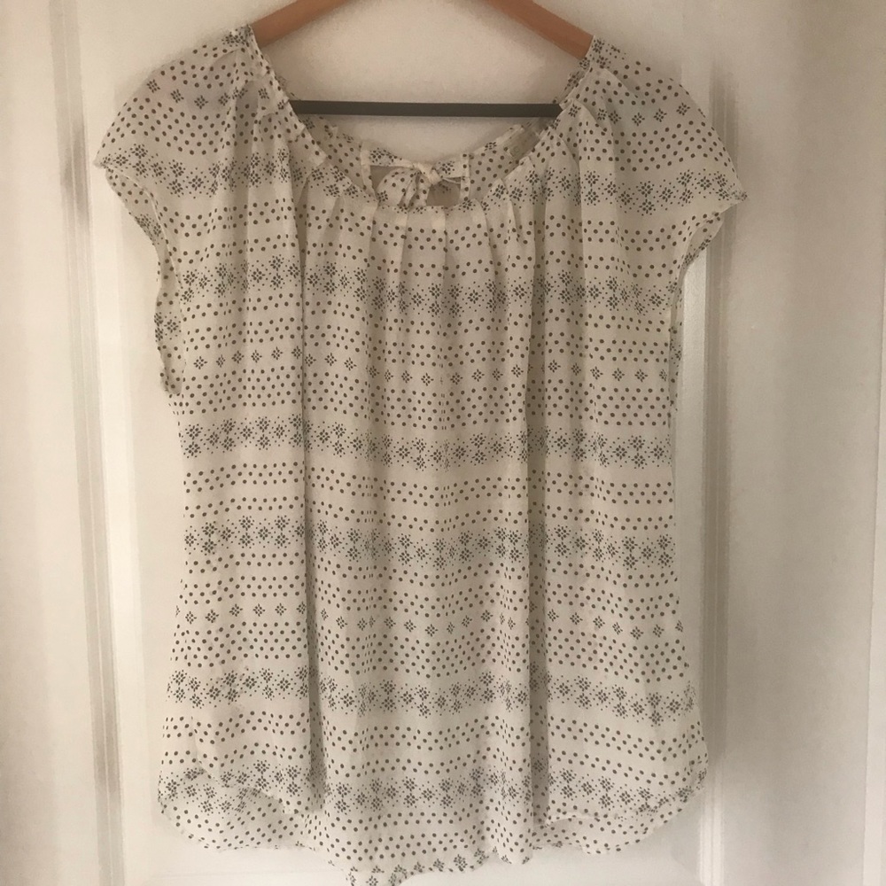 Lauren Conrad short sleeved blouse
